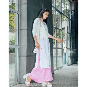 Traje de Rayón Blanco Transpirable Bordado a Mano con Tela Crepé Talla XS para Mujer - Product Image 6