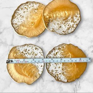 Glam <b>Epoxy</b> <b>Resin</b> Coaster Set Round Gold Leaf Design Non Slip Mats Non-Toxic Eco-Friendly Luxury for <b>Table</b> Decoration - Product Image 5