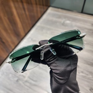 Lentes verdes de lujo Iced Out Gafas de Sol de moda VVS Iced Out Moissanite Gafas sin marco Pass Diamond Tested HipHop Style para regalo - Product Image 1