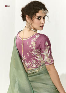 Sari indio para mujer, de seda pesada, para bodas y fiestas, con borde de zari y elegante trabajo de tejido. - Product Image 4