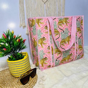 Grand sac fourre-tout matelassé surdimensionné en coton imprimé, idéal pour le week-end, les courses, les voyages, sacs faits main pour femmes - Product Image 1