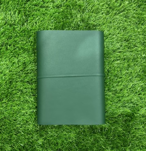 Agenda de poche en cuir véritable personnalisable A5, avec logo personnalisé et de haute qualité - Product Image 1