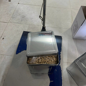 เมล็ดมะม่วงหิมพานต์ออแกนิค W320ผลไม้อบแห้งแบบผสมเบเกอรี่เม็ดมะม่วงหิมพานต์ออแกนิกขนาดใหญ่ - Product Image 1