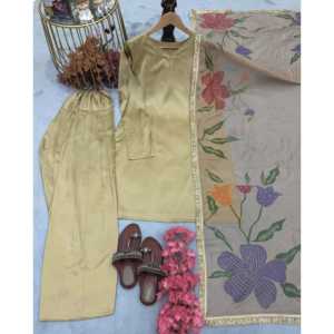 Ensemble élégant haut et pantalon palazzo pour femme, idéal pour les soirées - Product Image 4