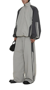 Chaqueta y Pantalones Deportivos con Capucha para Mujer, Talla Grande, con Cordón Ajustable, 100% Nailon, Venta al Por Mayor - Product Image 2