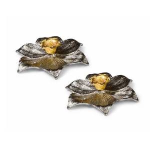Support de bougie en métal argenté en forme de lotus pour table, cheminée, décoration de mariage, centre de table, ou occasion festive - Product Image 1