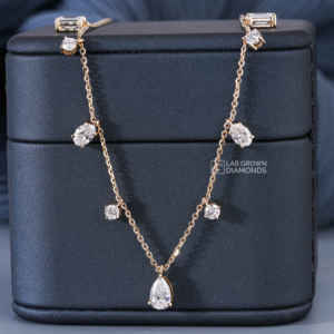 Pendentif en or jaune 14 carats avec moissanite taille poire et taille ronde pour femme, bijou de luxe, poids total 1,96 carat, 3,87 grammes - Product Image 4