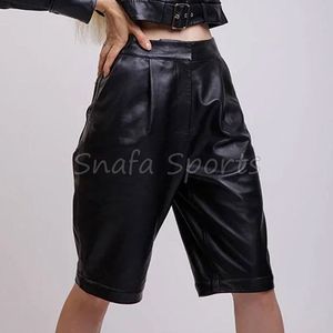 Shorts de Mujer, Última Moda en Shorts de Cuero, Personalizados, Holgados y Transpirables, Shorts de Mujer de Pakistán, Calidad Premium OEM - Product Image 2