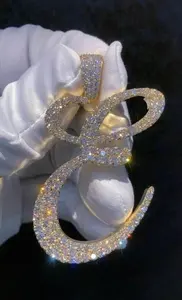 Colgante Personalizado con Letra E, Colgante Vintage con Incrustaciones de Moissanita, Plata de Ley 925 Chapada en Oro, Unisex, para Fiestas - Product Image 4