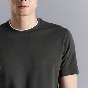 T-shirt à col rond pour homme, coupe confortable au quotidien, couleur unie, avec logo personnalisable, design élégant à prix abordable 2026 - Product Image 4