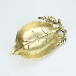 Plateau à Bijoux en Laiton à Motifs Personnalisés, Vente en Gros Usine, Support à Bagues en Métal Vintage, Service OEM ODM - Product Image 3