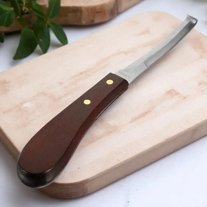 Coupe-ongles en acier inoxydable avec manche en bois massif, design ergonomique, résistance élevée à l'usure, coupe lisse des ongles - Product Image 4