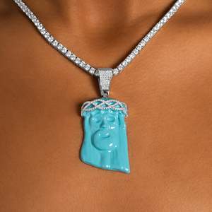 Collier Pendentif Visage de Jésus en Turquoise, Argent 925 Plaqué Rhodium, Couronne en Moissanite, Bijou Religieux Chrétien Unisexe avec Chaîne Maille Forçat - Product Image 1