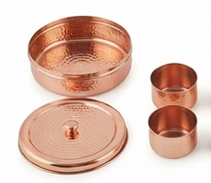 Boîte à épices ronde en cuivre rustique de qualité supérieure avec finition martelée et couvercle anti-poussière pour le rangement en cuisine - Product Image 4