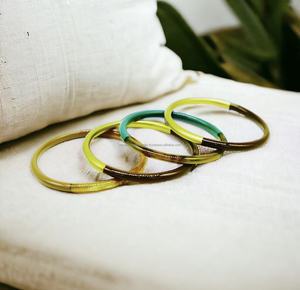 Brazaletes de cuerno de búfalo de calidad para mujer moderna Brazaletes de estilo Feng Shui y amor tallados - Product Image 2