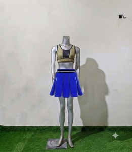Uniformes de cheerleading personnalisés sublimés pour adultes, avec strass, 100 % polyester, OEM, teinture unie, détection par aiguille, poids du tissu 100 g, face avant - Product Image 1
