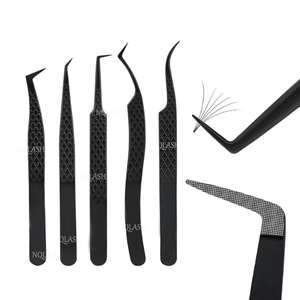 Pinces à cils BlackLash pour extensions de cils, pointe en fibre à 90 degrés avec prise diamantée, pinces à cils pour volume à 45 degrés, noires - Product Image 1