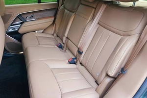 รถยนต์ Range Rover P400 SE ปี 2024 มือสองสภาพดี - Product Image 2