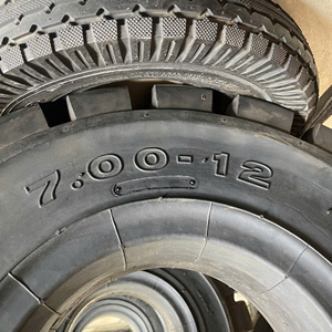 ยางรถบรรทุกยางตันสีดำทำจากยางธรรมชาติ KUMA KF503 4.00-8/5.00-8/6.00-9/6.50-10/7.00-12/8.15-15 รุ่นขายดีประจำปี 2026 จากเวียดนาม - Product Image 3