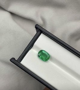 มรกตธรรมชาติ, มรกตทรงเหลี่ยม, พลอยสีเขียวเข้มจากประเทศแซมเบีย - Product Image 5