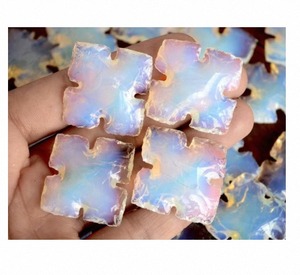 Pendentif en Opalite en forme de flèche croissante à quatre faces pour l'activation des chakras, l'amour et les accessoires de bijoux polis - Vente en gros - Product Image 6