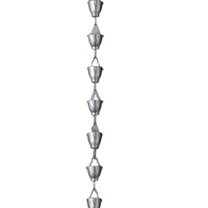 Cadena de Lluvia Decorativa de Metal con Diseño Antiguo para Jardín y Hogar, de Linea Exports Inc. - Product Image 1