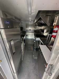 Camión de Comida con Cocina Nueva en Venta a Precios Más Bajos - Product Image 5