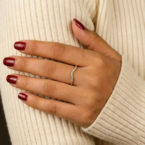 Bague de fiançailles et de mariage minimaliste en or 18 carats avec diamant de laboratoire 1,00 carat, clarté VS1, couleur F, taille brillant, certifié IGI - Product Image 4