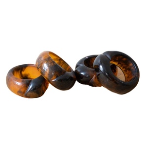 Wholesale Price Tortoise Pattern Resin Napkin <b>Rings</b> Set <b>Thick</b> Design Table Decor Dining Accessory Modern Kitchen Set - Product Image 1