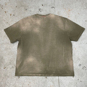เสื้อยืดผู้ชายแบบสั่งทำ OEM แขนสั้น คอกลม ทรงปกติ พิมพ์ลายตัวอักษร สไตล์สตรีท ผ้าคอตตอนเจอร์ซีย์ถัก โลโก้ด้านหน้า - Product Image 3