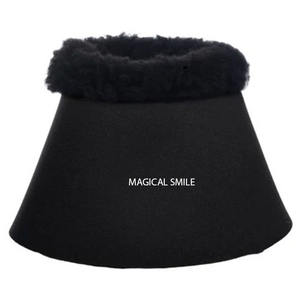 Botas de neopreno para caballos Comfort Softopren diseñadas para brindar protección y comodidad superiores para su caballo durante las paseos. - Product Image 1