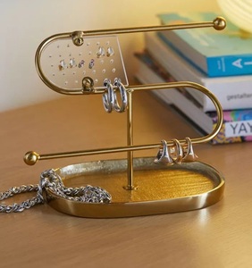 Support de rangement pour bijoux en métal de qualité supérieure avec finition élégante pour la présentation de colliers, bracelets, boucles d'oreilles et bagues - Product Image 1