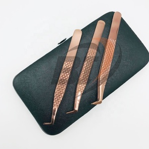 Pinzas de extensión de pestañas con agarre de diamante de oro rosa de alta calidad Extensión de pestañas profesional sostenible - Product Image 4