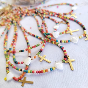 Collier croix ailes d'ange haut de gamme pour femme, best-seller en Europe, design luxueux avec pendentif tendance en zircon - Product Image 2