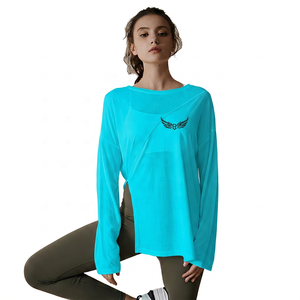 Camiseta de Yoga Holgada de Manga Larga para Mujer, Color Verde Sólido, Cuello Transpirable, Logotipo Bordado en la Parte Delantera, Ajuste de Spandex y Poliéster - Product Image 4