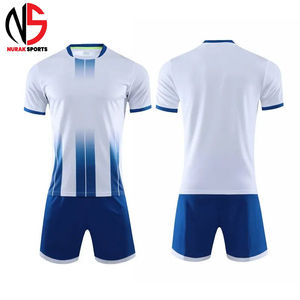 Ensemble Maillot et Short de Football Respirant en Polyester Uni pour Hommes, Séchage Rapide, Tenues de Football OEM 2026 - Product Image 6