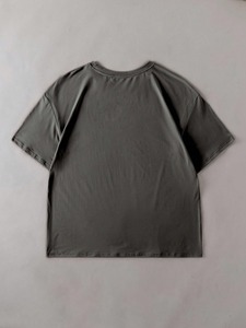 เสื้อยืดผู้หญิงคอตตอน 100% หนานุ่ม คุณภาพสูง 300GSM ไซส์ใหญ่ พิมพ์ลายโลโก้ด้วยผ้าไหมแบบสั่งทำ สำหรับฤดูร้อน ขายส่ง - Product Image 3