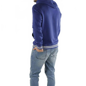 Sudadera con Capucha Varsity 100% Poliéster Forro Polar con Ribetes Acanalados, Logotipo Frontal, Diseño Liso, Manga Larga, Bolsillo Bordado para Hombre - Invierno - Product Image 3