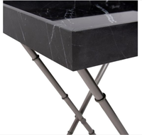 Table basse rectangulaire moderne en faux marbre noir avec structure métallique pour salon et mobilier de maison