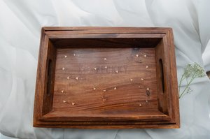 Plateau de service en bois léger fait main, design classique, avec poignées - Product Image 4