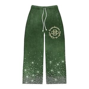 Pantalones de chándal anchos y holgados de camuflaje, estilo hip hop, de cintura media, lavados, personalizados al por mayor, para invierno, con corte acampanado, tipo cargo. - Product Image 5