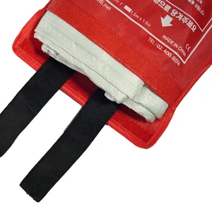 अग्निशमन के लिए थोक आपातकालीन सुरक्षा ग्लास फाइबर एंटी फायर हीट प्रतिरोधी आपातकालीन फायर कंबल रोल