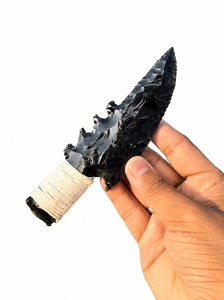 Cuchillo de Obsidiana Negra Natural Hecho a Mano por Rafay, Escultura de Cristal Tallada a Mano, Protección Espiritual, Regalo, Decoración del Hogar, Talla Única - Product Image 3