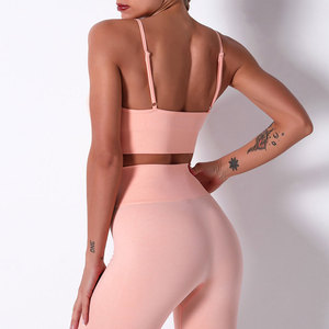 Ensemble de yoga sans couture pour femme, vêtements de sport, leggings taille haute et soutien-gorge de sport, tenue de sport côtelée, vêtements de fitness - Product Image 4