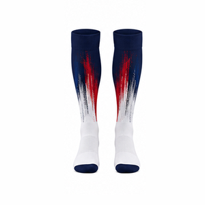 Ensemble maillot et short de football professionnel personnalisé pour équipe – Tenue de sport légère et anti-humidité - Product Image 4