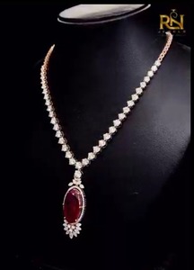 สร้อยคอรูปวงรีประดับทับทิมและเพชรแล็บโกรว์ ดีไซน์โดดเด่น ทองคำแท้ 9K 14K 18K ขายส่งจากโรงงานโดยตรง รับผลิตแบบ OEM ODM - Product Image 3
