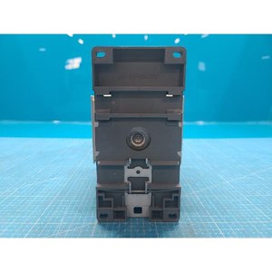 LS MC-100a ไฟฟ้า metasol คอนแทคแม่เหล็ก MC-100a ใช้เป็นชิ้นส่วนอุปกรณ์เซมิคอนดักเตอร์รุ่นเก่า - Product Image 1
