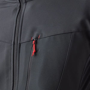 Chaqueta softshell transpirable con acabado elegante y resistencia al viento. Ideal para uso diario y viajes. - Product Image 5