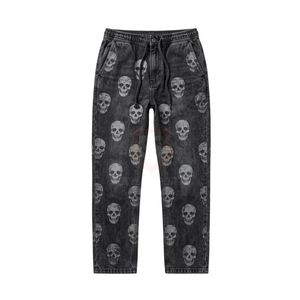Pantalon décontracté pour homme vert olive à imprimé serpent, style streetwear urbain, coupe ample, durable - Product Image 4