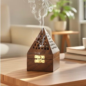 Quemador de incienso de bronce hecho a mano con tapa tallada y diseño griego, difusor aromático para incienso chino, uso durante todo el año. - Product Image 4
